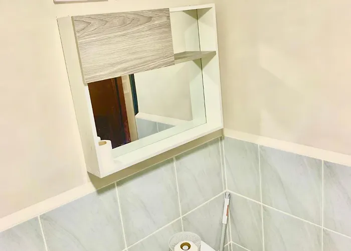 Cozy Near Airport With Pool And Ocean View Suba Basbas